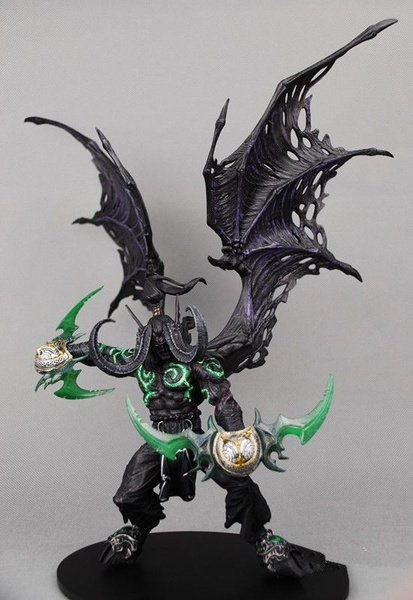 World Of Warcraft  Demon Form illidan stormrage 14" Toy Figure New no Box 