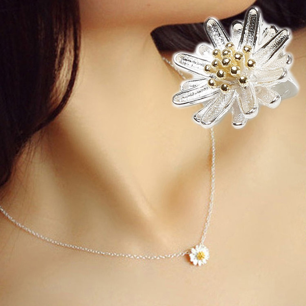 14k Solid Gold Sunflower Necklace - Aurelius Jewelry
