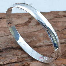 Hot Selling Silver Fashion Jewelry Smooth Bangle Gift