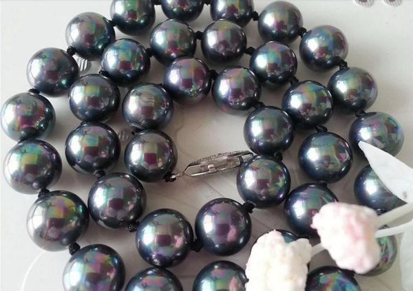 18" Natural Shell Pearl Necklace – 8mm Black & 10mm White Round Beads, Hook Closure, Handmade