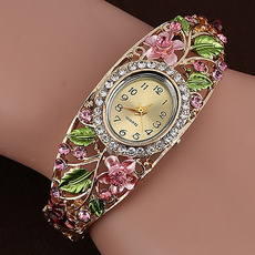 New Arrival Lady Womens Crystal Bracelet Dress Quartz Wrist Watch