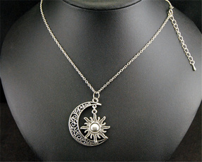 sunandmoon, filigreemoonnecklace, Fashion necklaces, Schmuck