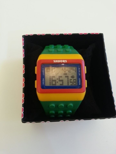 Shhors best sale lego watch