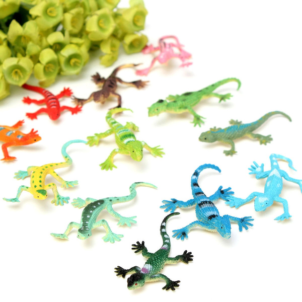plastic gecko toy