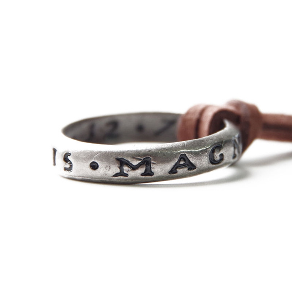 Buy Uncharted 4 Necklace Pendant Nathan Drake Ring Sic Parvis Magna  Greatness From Small Beginnings Cosplay Online in India - Etsy