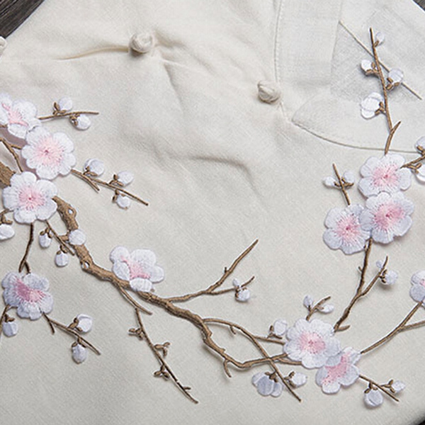 Lovely Embroidered Plum Blossom Flower Patch Iron//Sew on Applique Motif PTCAB JB