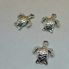 50pcs 3D Sea turtle charms Tibetan Silver Pendant For Bracelet Jewelry making DIY（size15mmx12mm）