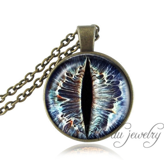 Vintage Dragon Eye Photo Cabochon Glass Bronze Chain Pendant  Necklace 