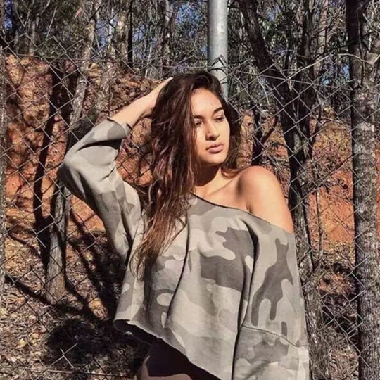 army crop top moletom com capuz