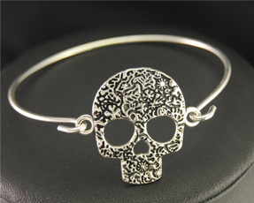 Tibetan Silver Day of Death Skull Wire Cuff Bangle Bracelet Jewelry Hallowmas Gifts E484