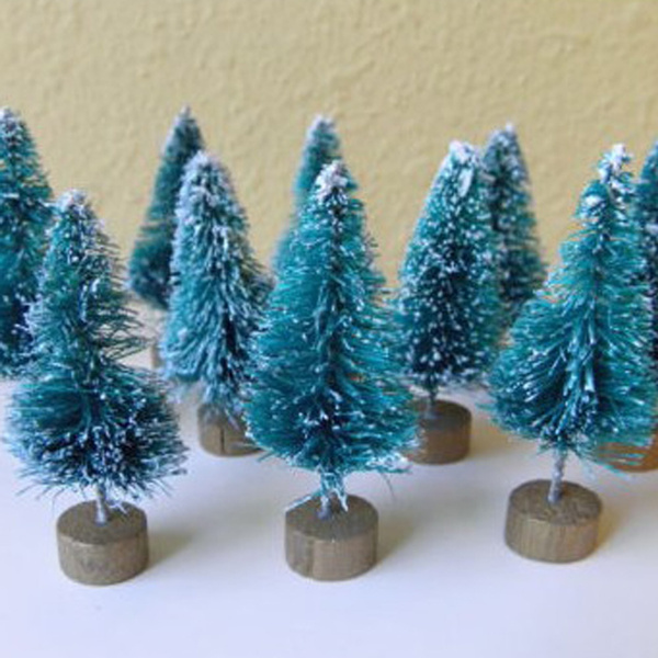 12psc Mini Sisal Bottle Brush CHRISTMAS TREES Snow Frost Village Putz Great Gift 