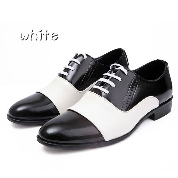 2018 New Spring Autumn Fashion Men Shoes Patent Leather Men Dress Shoes White Black Male Soft Leather Wedding Party Oxford Shoes