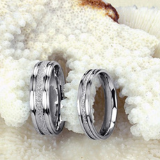 Fashion Simple Titanium Gold Couple Ring Love Gift