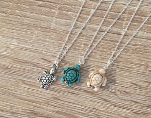jewelry 3pcs of Little Tibetan Silver / Turquoise / Ivory Howlite Sea Turtle Necklace Charm Minimalist Pendant Beach Ocean Jewelry Silver Plated Chain