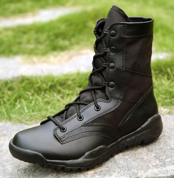 Light deals army boots