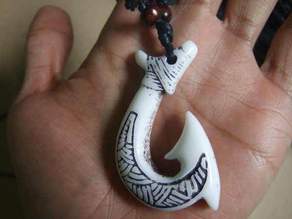 Hawaiian Tribal White Bone Fish Hook Necklace