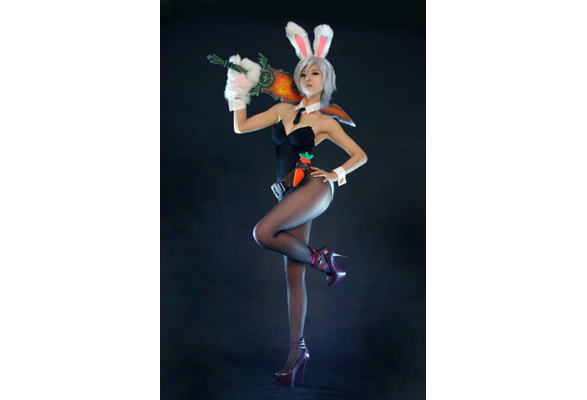 Battle Bunny Riven Cosplay