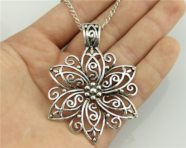 SALE Big Flower Necklace Silver Flower Necklace Artisan - Etsy | Silver flowers  jewelry, Silver flower earrings, Silver flower necklace