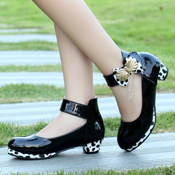 girl dancing shoes shoes 