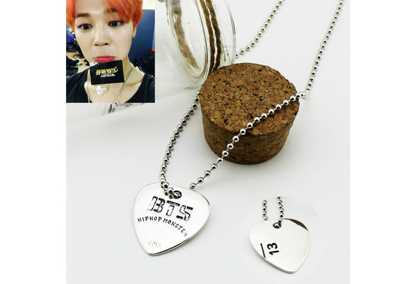 BTS SUGA ユンギ GUITAR PICK NECKLACE ネックレス | paymentsway.co