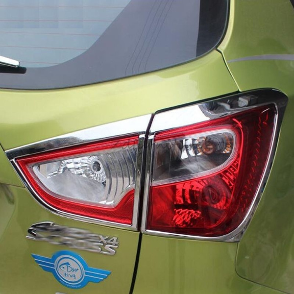 Suzuki sx4 deals tail light cover