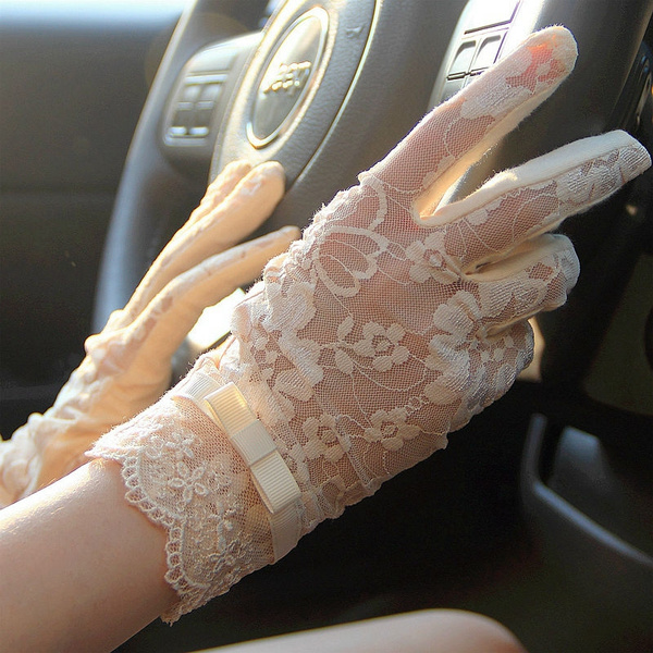 Spring and summer women's Flouncing sunscreen Lace gloves lady's anti-uv  slip-resistant driving gloves girls sexy Touch screen lace Finger gloves
