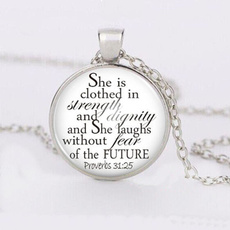 She Smiles with Strength and Dignity To Face The Future Fashion Glass Pendant Necklace