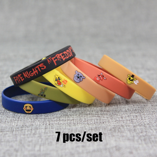 FIVE NIGHTS AT FREDDY'S Black Silicone Bracelet and WATER BOTTLE