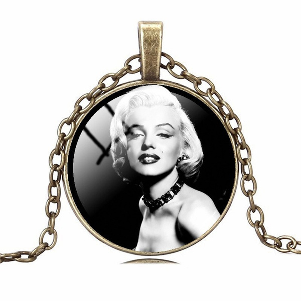 Marilyn monroe store star necklace