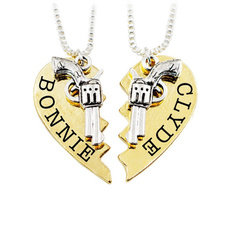 1 Pair 2pcs Bonnie Clyde Pendant Necklaces Guns Heart Friendship Best Friends Forever Keepsake Gift
