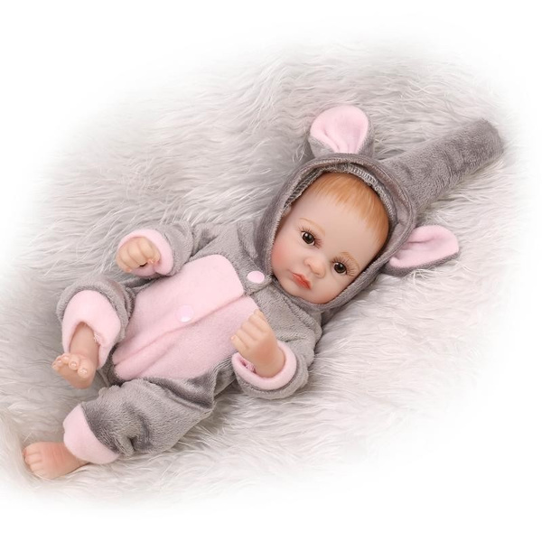 A fake online baby doll