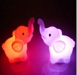 SP 1PC Changing Colors Lovely Elephant Shape LED Night Light Decoration Candle 