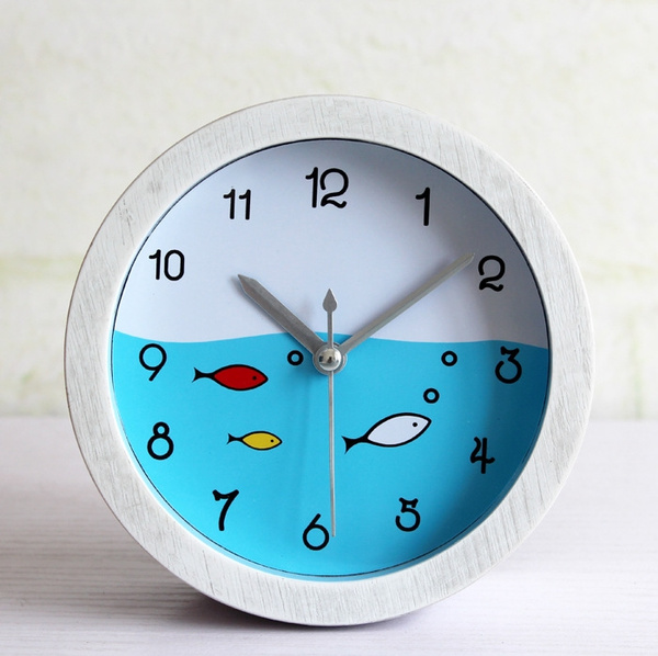 Fashion Creative Mediterranean Farmhouse Style White Wood Small Fish Alarm  Clock Ocean Table Clock