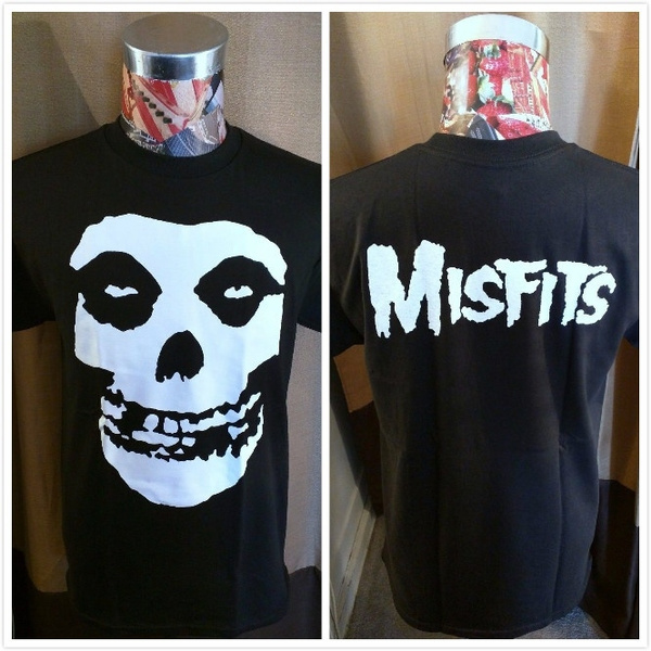 Misfits Classic 2 Sided Big Fiend Skull Logo Punk T-Shirt Summer Style  Fashion Unisex Men Women Cool Rock T-Shirt