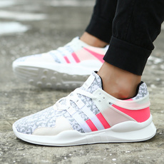 Men's and women's fashion sports shoes