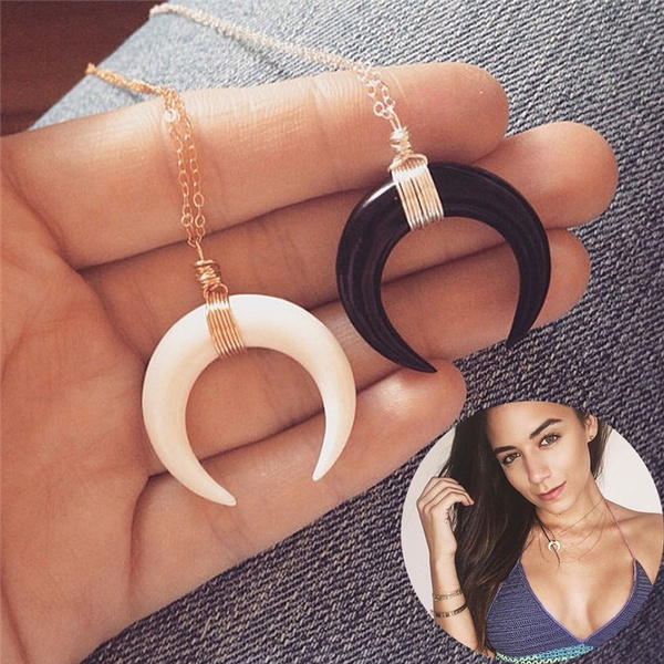 White/Black Bone Double Horn Necklace 