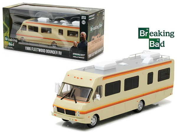 1986 Fleetwood Bounder RV 
