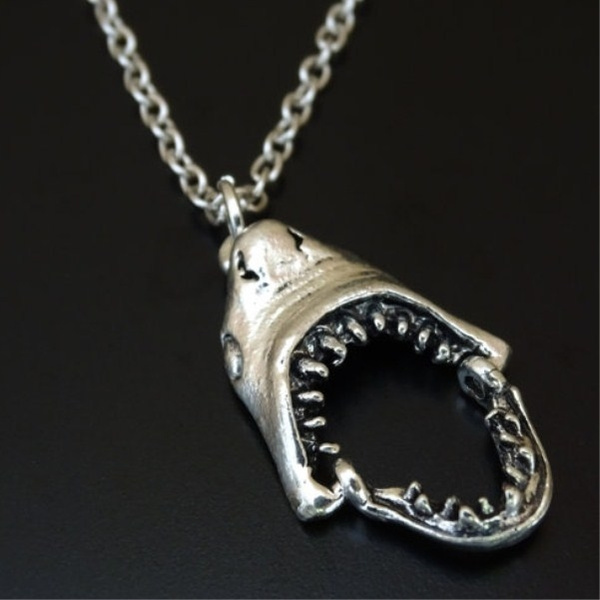 FUNKY SHARK NECKLACE KITSCH FISH CHARM SURFER JAWS QUIRKY UNUSUAL GIFT NAUTICAL