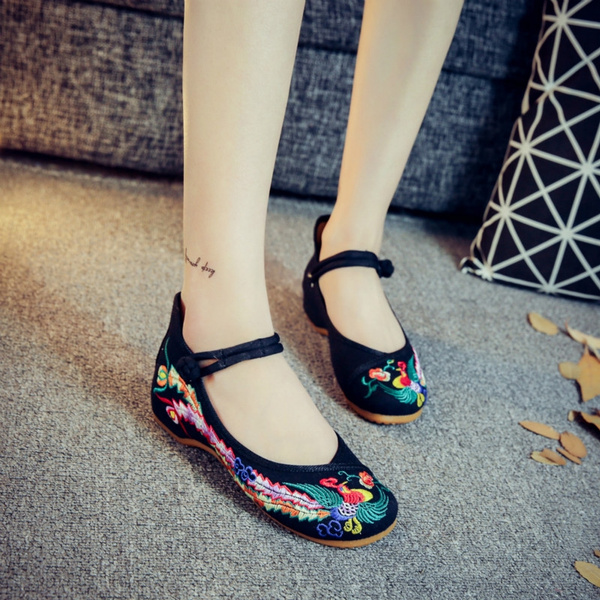 Chinese Women Flats Shoes Phoenix Embroidered Ballet Flat Old Beijing 