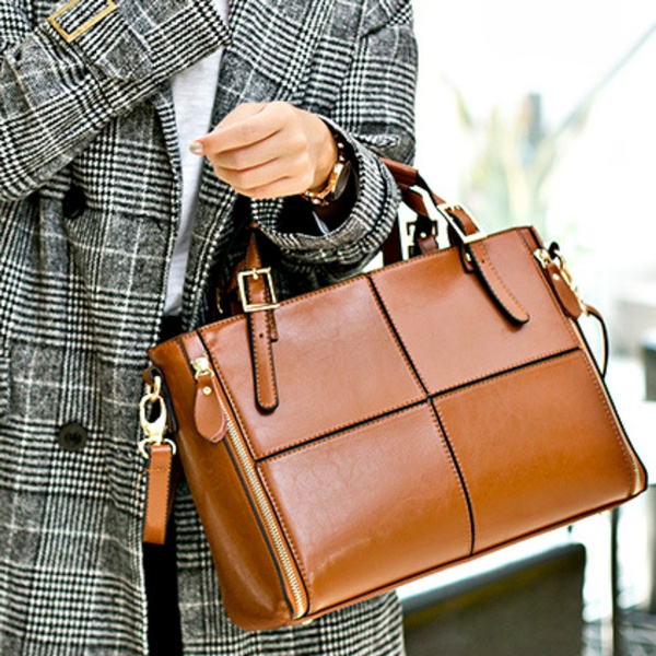 brown designer shoulder bolsa