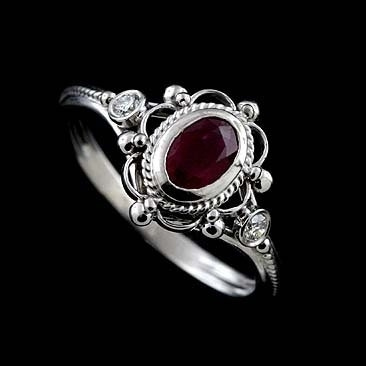 Edwardian Tsavorite & Diamond Antique Cluster Ring – Erstwhile Jewelry