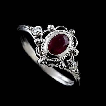 Vintage Women's Jewelry 925 Sterling Silver Ring Exquisite Amethyst / Ruby  Antique Anniversary Gift Retro Proposal Engagement Rings Bridal Wedding