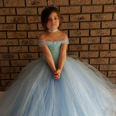 Blues, gowns, Flowers, flowergirl