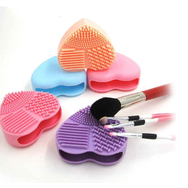 Brush Egg - Clean Your Makeup Brushes 