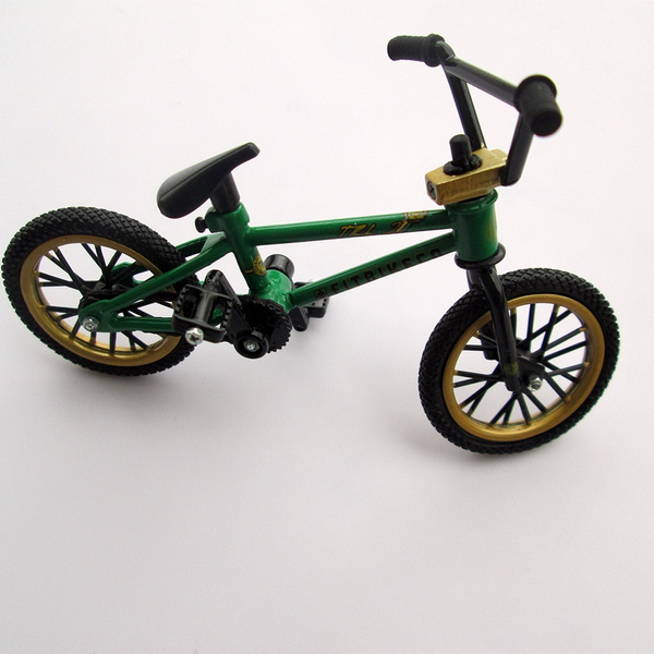  Grip and Tricks - Green Finger BMX Freestyle with 2 Extra Toy  Bike Wheels and 1 Finger Bikes Tool - Pack 1 Finger Toy for Kids 6+ Years  Old : Toys & Games
