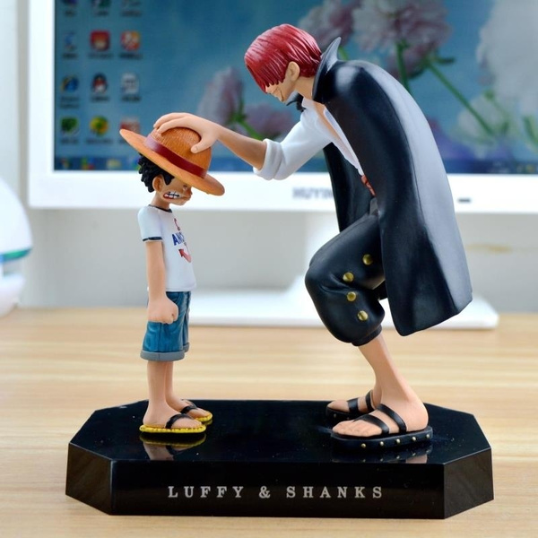 shanks luffy hat