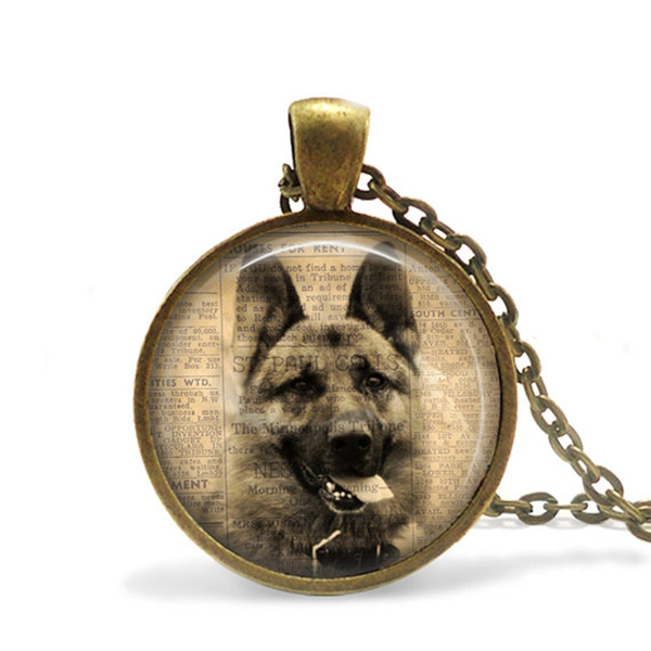 German Shepherd Dog Necklace in 9ct Gold | Gold Boutique