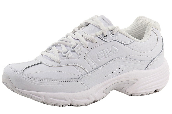 fila slip resistant shoes white