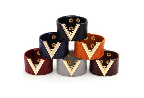 Essential V Cuff Bracelet