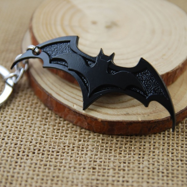 Batman Movie Keychain Super Hero Superhero Key Chain & Key Ring Holder  Keyring Porte clef Gift Men Women Souvenirs
